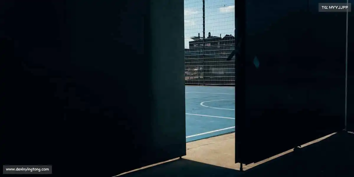 米兰milan🏹瞄准目标，全力出击 —— 体育的魅力，在于每一次专注的绽放！